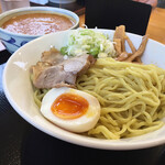 ラーメン とらじ食堂 - 辛みそつけ麺の麺量はデフォで2玉