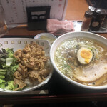 十八番 - ラーメンセット(1,000円)