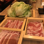 Shabushabu Koshitsu Izakaya Butagin - 