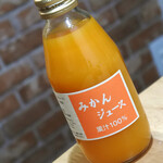 八百森 - みかんジュース（200ml）350円税別
