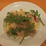 ノンナ - 自家製ソーセージと春菊、かぼちゃのペペロンチーノ