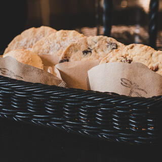 ONIYANMA COFFEE STAND_2