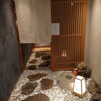 寿司と日本料理 銀座 一 - 入り口