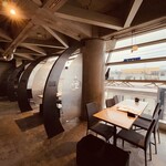 ブルーチェリー - 【2021年１月28日】窓際テーブル席。