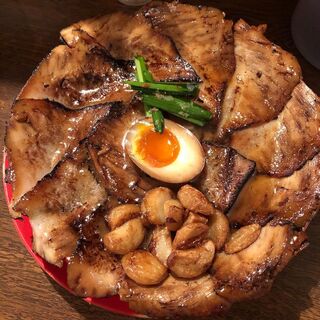 焼豚ラーメン 三條_2