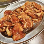 yakinikuhorumommotsuriki - タレホルモン盛、カシラ、豚ハラミ