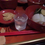 駒の湯山荘 - 食前酒のマタタビ酒