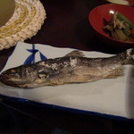 駒の湯山荘 - イワナの炭火焼き