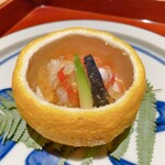 銀座 しのはら - 柚子釜：車海老と帆立と赤貝 蕪 生姜酢の煮凝り