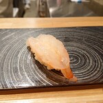 Sushi Yoshin - 北海道のボタンエビ700円