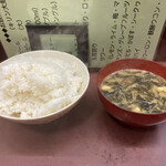 えぞ松 - ご飯と味噌汁