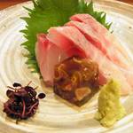 旬菜料理 山灯 - 「青鯛の刺身と煮こごり」：淡白で上品な旨みの青鯛には、濃厚な煮こごりがよく合う♪