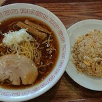 札幌らーめん みそ源 - あっさり醤油　590円　+半チャーハンセット　+200円　+税　