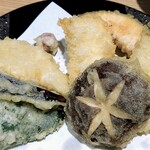 Tempura Arashi - 日替り定食《８品》のピーマン、ナス、白身魚、イカ、椎茸、キス、カボチャ【Nov.2020】