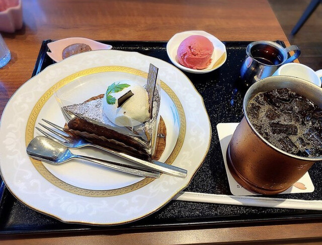 桜珈琲 和歌山国体道路店 紀三井寺 カフェ 食べログ