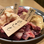 米沢鶏肉店 - オススメ5種盛り せぎも、ずりくちアップ