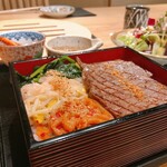 北新地 名門 - 焼肉重 ヒウチとカルビ