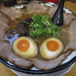 高虎屋 - 醤油とんこつ・味玉チャーシュー麺