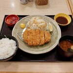 wadainingushirokujichuu - ロースかつ定食（1012円）