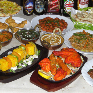 We offer a variety of dishes, including shrimp, white fish, and mixed Seafood.