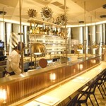 ビストロカラト - カウンター席（20席）テーブル席（16席）心斎橋パルコ
