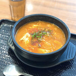 カルビ丼とスン豆腐専門店 韓丼 - スン豆腐（ホルモン）。