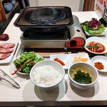 焼肉・韓国料理 KollaBo - 【2021.1.29(金)】サムギョプサル定食(並盛)980円
