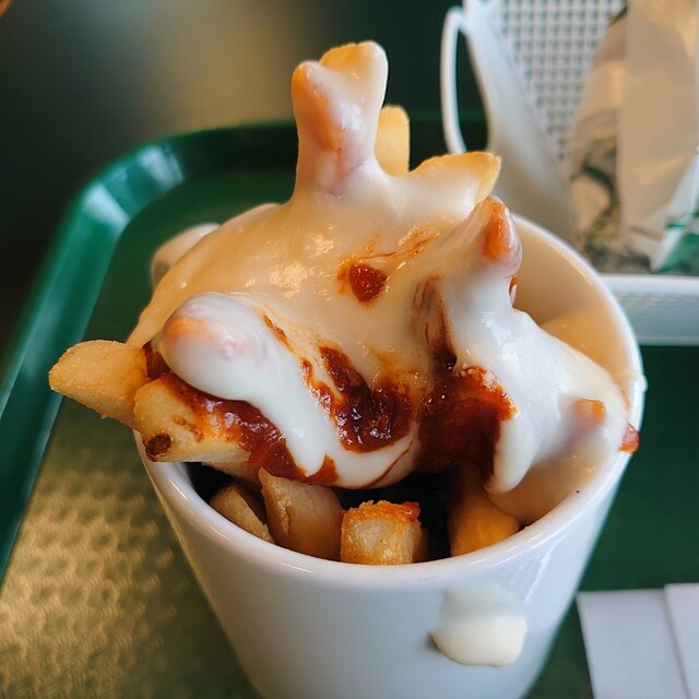 ラッキーピエロ 函館駅前店 函館駅前 ハンバーガー 食べログ ラッキーピエロ 函館駅前店 函館駅前 ハンバーガー 食べログ