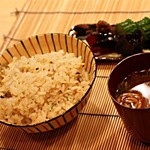日本料理　百屋 - あゆご飯と香の物と赤だし
