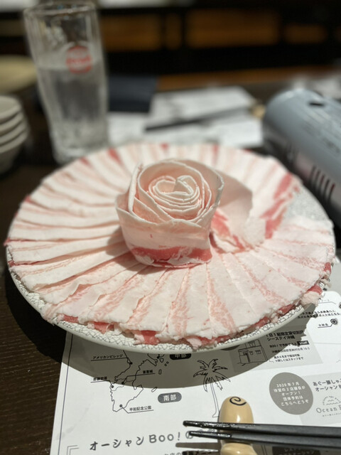 あぐー豚しゃぶしゃぶ専門店オーシャンboo 恩納村店 恩納村 しゃぶしゃぶ ネット予約可 食べログ