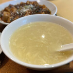 龍園 - マーボードーフ定食のスープ