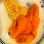 産直屋 たか - 唐津港で採れた黒ウニと赤ウニ