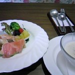 西洋菓子 ツカサ - 前菜、冷製スープ