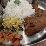 對馬流 南インド系辛口料理店 タリカロ - アチャール、ポリヤル、バスマティライス