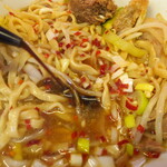 ラーメン二郎 - 赤酢投入～♪