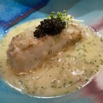 セルサルサーレ - 熟成させた平目のムニエル 白ワインソース キャビアとクレソンの新芽