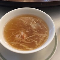 東天閣 神戸本店 - 蟹身入りふかひれスープ