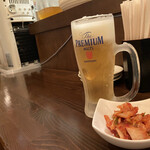 札幌ザンギ本舗 - キムチでビールを