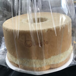 手づくりシフォンケーキ ディンプル - 天使のシフォンケーキ 購入直後に車内で！