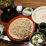 山の飯 沙羅 - 地どりそば、1,800円。