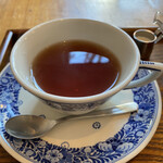 食堂カフェ daily - 人の淹れてくれた紅茶は美味しい。