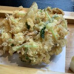 Kamakuraudondaininguhanon - 海老と野菜のかき揚げ