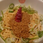 香家 - 麻辣 汁なし担々麺(ハーフ)。