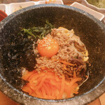 韓国料理 ホンデポチャ - 石焼ビビンバ