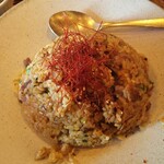 LambCHAN - 羊肉の麻辣チャーハン 900円、ラム出汁オニオンスープ、サラダ、季節の小鉢付きが付きます