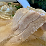 麺屋 宜候 - チャーシュー