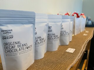 軽井沢焙煎所 - バレンタイン限定販売❗️6種類の風味が楽しめるビーンズチョコレート！