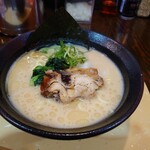 Asukaiekei Ra-Men Torikoya - 飛鳥家系ラーメン醤油