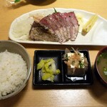 日本酒原価酒場 元祖わら屋 - ぶりの藁焼き定食(小)