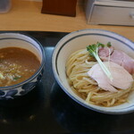 つけ麺 いな月 - 鶏魚介のつけ麺大盛り800円